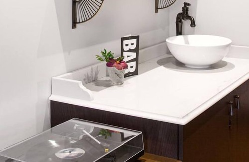 Riverside Hotel | Unwind at Our Boutique Property Near Distillery District