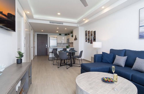 Puerto Penasco Resort | Experience Paradise at Encantame Towers with Oceanfront Pool