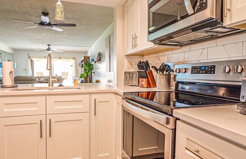 Cocoa Beach Condo | Oceanfront Retreat with Pool and 10/10 Guest Rating