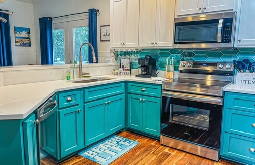 Savannah Beach House | Modern Beachside Retreat with Ocean Views & 10/10 Rating