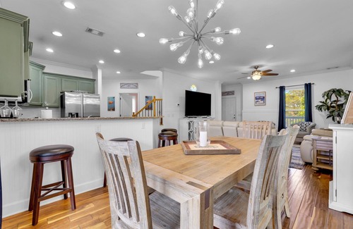 Savannah Beach House | Modern Beachside Retreat with Ocean Views & 10/10 Rating