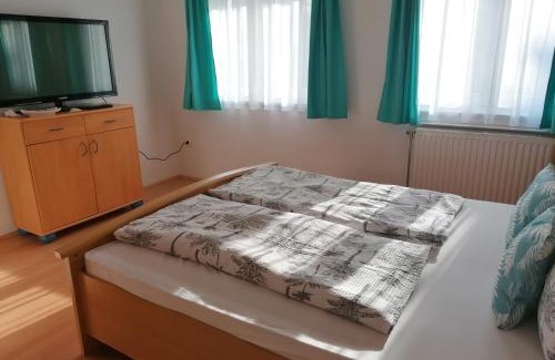 Bukfurdo Apartment | Top-Rated Relax Apartman Bükfürdő with Pool & Pets Welcome