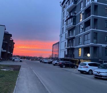 Rivne Apartment | Stylish Lakeview Apartments with Pool and Hot Tub