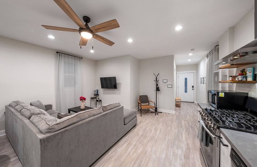 Prescott House | Experience a Relaxing Stay at West Oakland Victorian