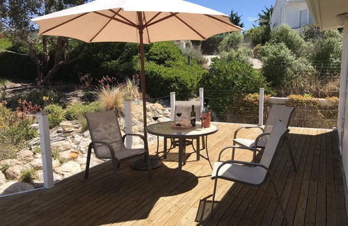Alexandrina House | Experience Serenity at "Kangaroo Pause" - Guest Rated 9.8