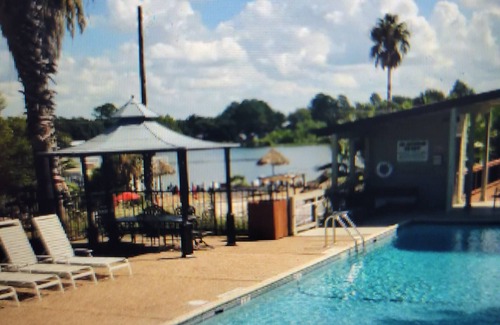 Granite Shoals Condo | Unwind at Lake LBJ Condo with Balcony & Scenic Views