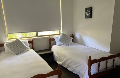 Arrawarra House | Discover Comfort at 'Lazy Rights' - Pet Friendly Retreat