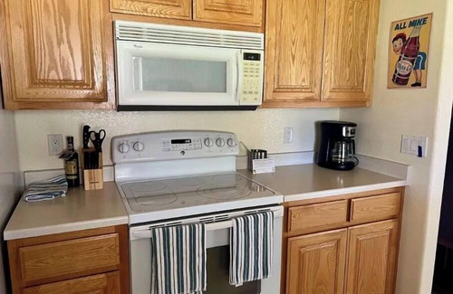 Middletown Other | Enchanting Vineyard Estate Home Near Langtry - Guest Rated 9.6