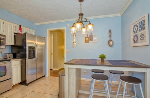 Johnson City Apartment | Tranquil Duplex in Family-Friendly Neighborhood - 10/10 Rating