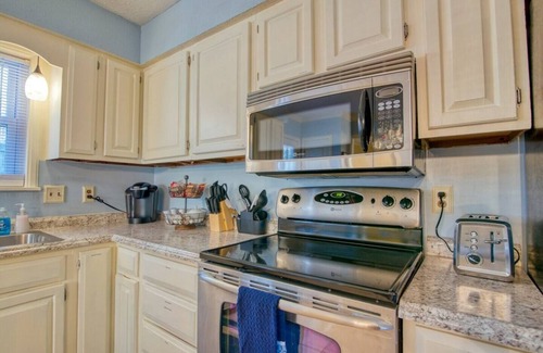 Johnson City Apartment | Tranquil Duplex in Family-Friendly Neighborhood - 10/10 Rating