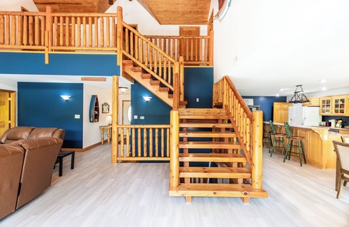 Big Creek House | Indulge at Windsor Cove Norris Lake with Pool and Fire Pit