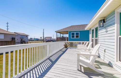 Terramar Beach House | Relax by the Beach: Pet-Friendly Hotel with Pool Access