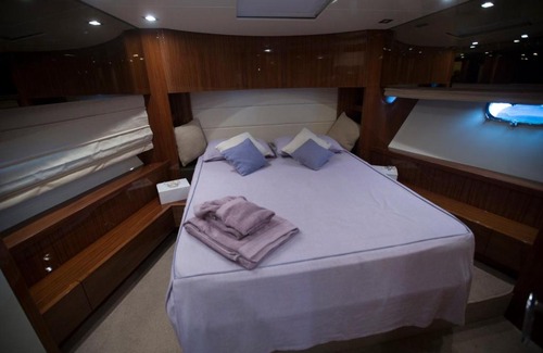 Mount Vesuvius - Pompei Boat Rental | Relax by Winston: Family-Friendly Stay with Breakfast Included