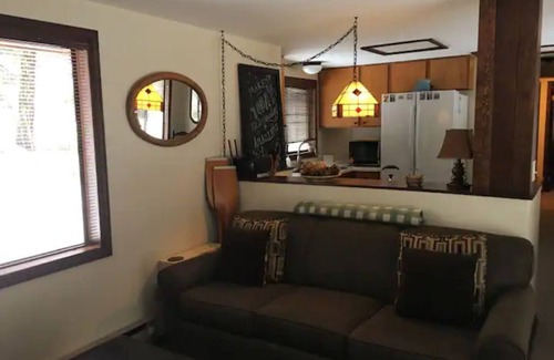 Plain House | Discover Tranquility by the Wenatchee River!