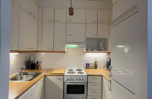 Tammisalo Apartment | Relax & Explore, Sauna, Metro & Malls 3 Mins Away