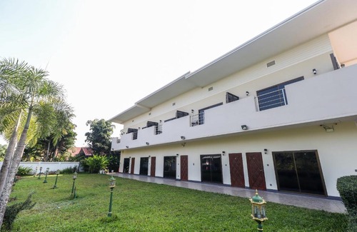 Saraphi Hotel | Peaceful Retreat at Relax Garden House with Pool Access