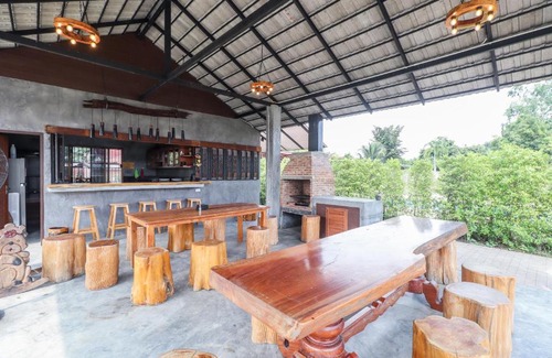 Saraphi Hotel | Peaceful Retreat at Relax Garden House with Pool Access