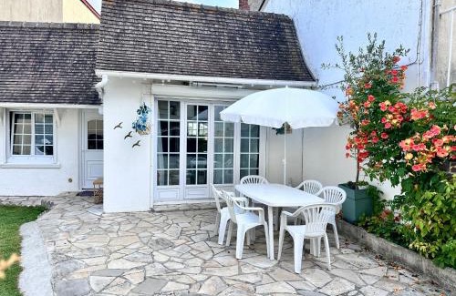 Deauville House | Relax Home: Oceanfront Maison & Studio with Top Amenities