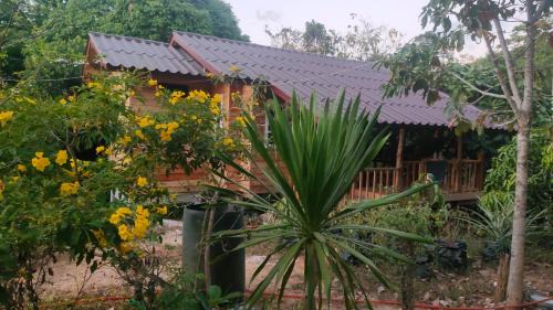 Ranong Resort | Relax House: Scenic Sunset Views & Family-Friendly Amenities