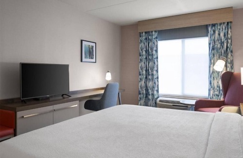 Albuquerque Hotel | Relax in 1 unit king bed near Albuquerque Airport