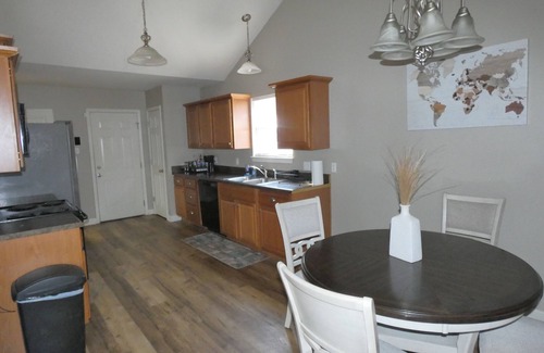 Jacksonville House | Relax in a Comfortable 3 Bedroom House with Ocean Views