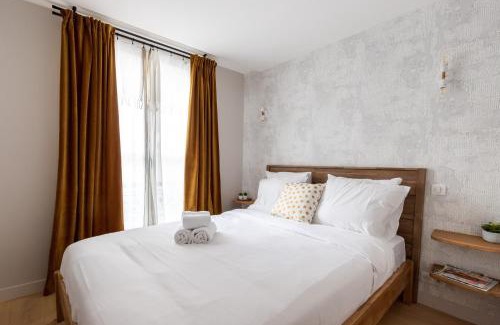 Parc-de-Montsouris Apartment | Relax in a Contemporary Designer Apartment