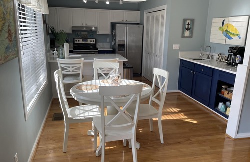 Ocean Ridge Villa | Serene Getaway: Oceanfront Pool & Family-Friendly Fun