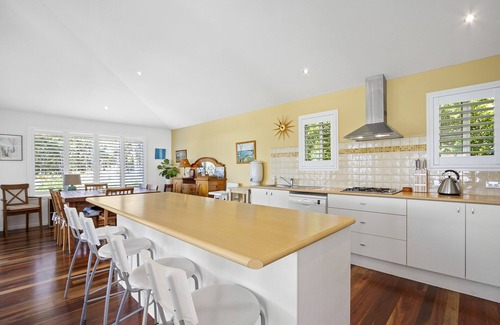 South Durras House | Unwind at Cookies Beach with Oceanfront Amenities