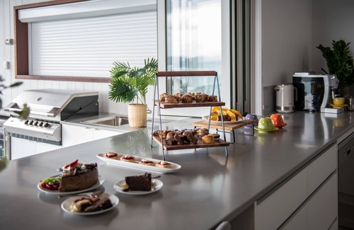 Airlie Beach House | Unwind with Spectacular Coral Sea Views and Pool Access