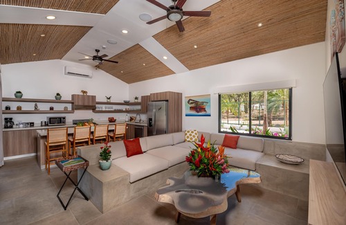 Playa Grande House | New 3-Bedroom Oceanfront Home with Private Pool in Playa Grande