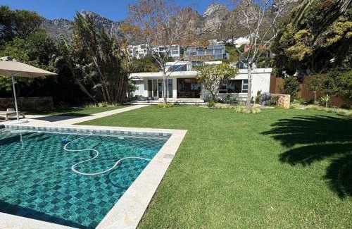 Camps Bay Villa | Experience The 5 Apostles: A Guest Rated Oasis in Camps Bay