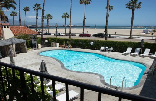 West Beach House | Beachfront Boutique Hotel: Pet-Friendly with Pool & Spa
