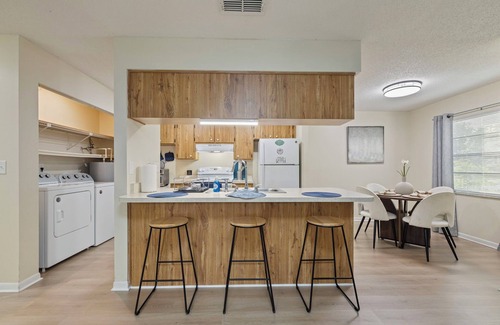 Downtown Zephyrhills House | Relax in Style Private 2BR/2BA Home Away from Home in Zephyrhills