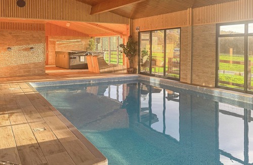 Neath Cottage | Exceptional 3 Bedroom Retreat in Crynant, Near Neath