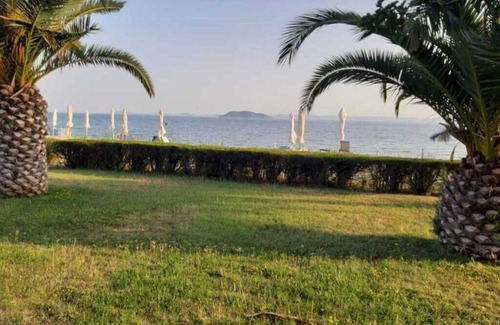 Sithonia House | Escape to Sithonia: Ocean Views & Family-Friendly Comfort