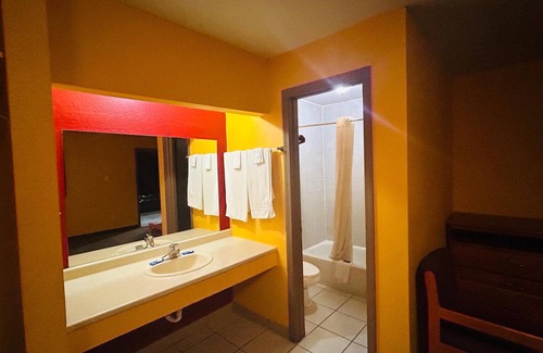 Sulphur Hotel | Budget-Friendly Stay at Relax Inn with Free Breakfast