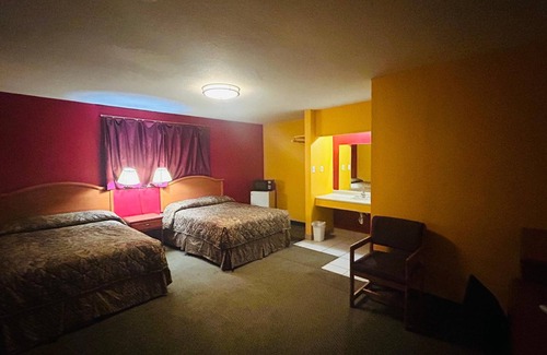 Sulphur Hotel | Budget-Friendly Stay at Relax Inn with Free Breakfast