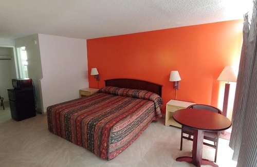 Silver Springs Hotel | Discover Relax Inn Silver Springs: A Budget-Friendly Escape
