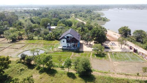 Kataragama Hotel | Serene Lake View Resort: 5-Star Stay with Pet-Friendly Options