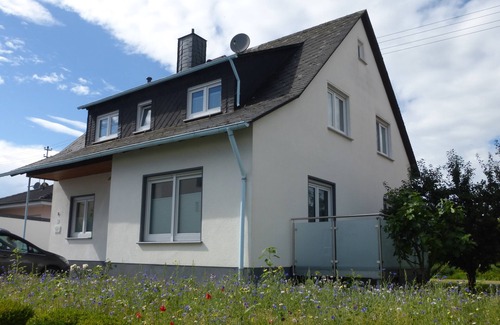 Villmar Apartment | Romantic Comfort Apartment Unica in Villmar - 10/10 Rated