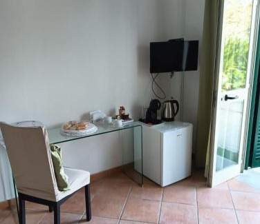 San Pietro Apartment | Relax Margherita: Family-Friendly Retreat with Great Reviews