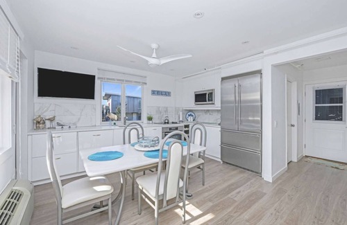 Napeague Apartment | Coastal 1-BR Apt with Balcony and Oceanfront View