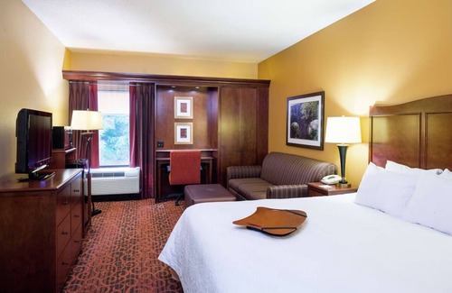 Selinsgrove Hotel | Cozy Riverfront Retreat - Ideal Shamokin Countryside Stay