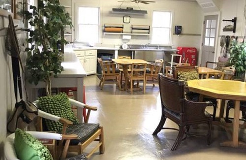 Sandusky Cabin | Exceptional Millsite Lodge Stable Room with Pool & Breakfast