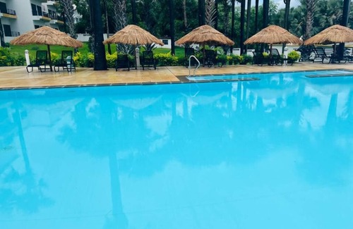Serrekunda House | Relax Oceanfront Suites - Two-Bedroom Apartmentnn