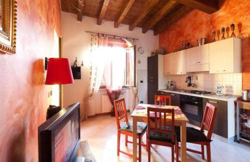 Raffa Apartment | Unwind by Lake Garda: Pet-Friendly Hotel with Pool Access