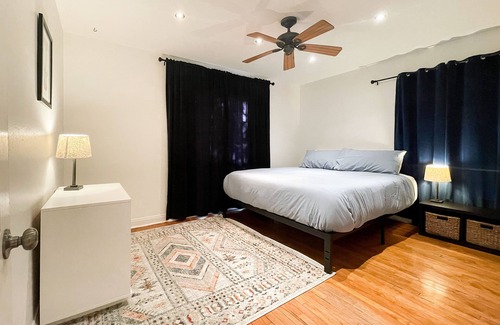 Cherrywood House | Relax On Rountree, Hot tub w/ authentic ATX experience. Main house & Guest house