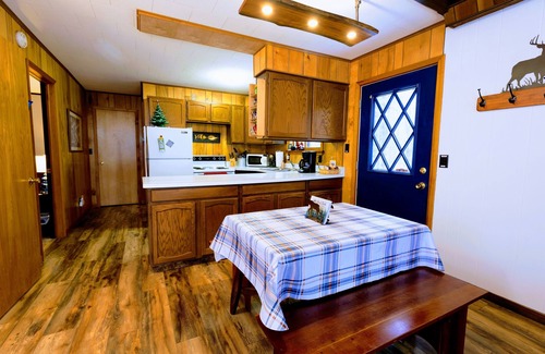 Baldwin Cabin | Serene Retreat by the Pere Marquette River - 10/10 Rated!
