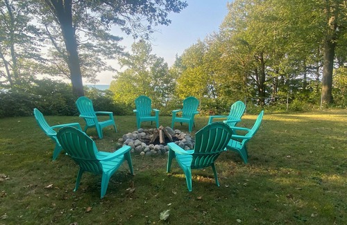 Mill Creek House | Unwind on Your Private Beach with Spa & Pool Access
