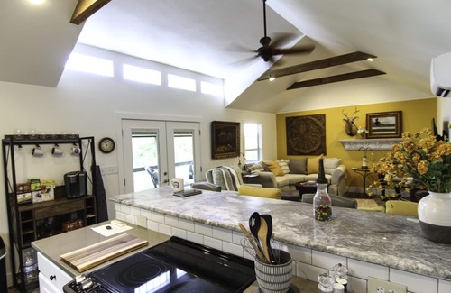 Paige Cabin | Unwind in a Peaceful Country Retreat with Pool & Kitchen